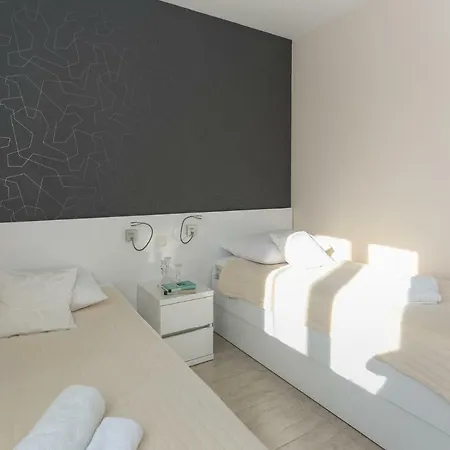 Theodor Apartment *