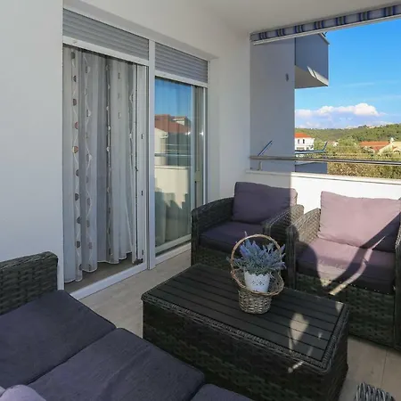 Theodor Apartment *