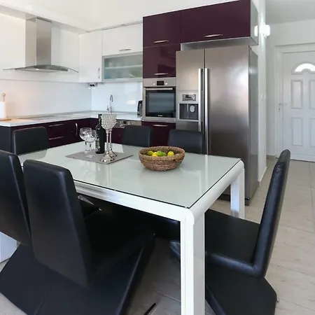 Theodor Apartment