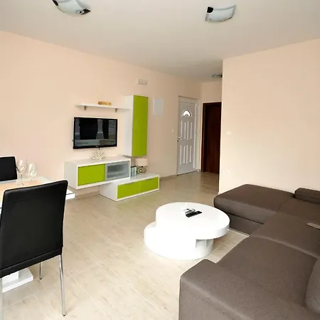 Theodor Apartment Okrug Gornji